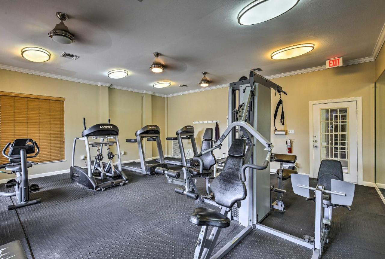 Modern Condo With Pool 4 Mi To Clearwater Beach! Extérieur photo